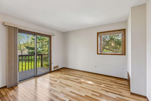 16370 Division Street, Lakeland, MN 55043