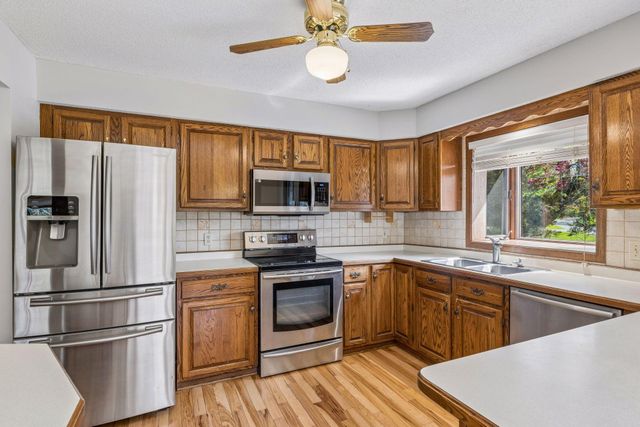 16370 Division Street, Lakeland, MN 55043