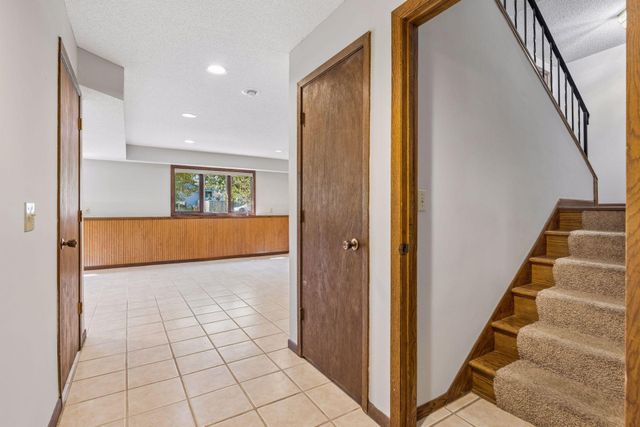 16370 Division Street, Lakeland, MN 55043