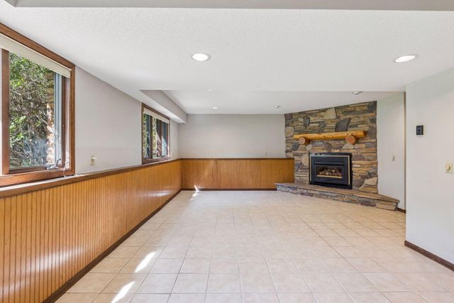 16370 Division Street, Lakeland, MN 55043