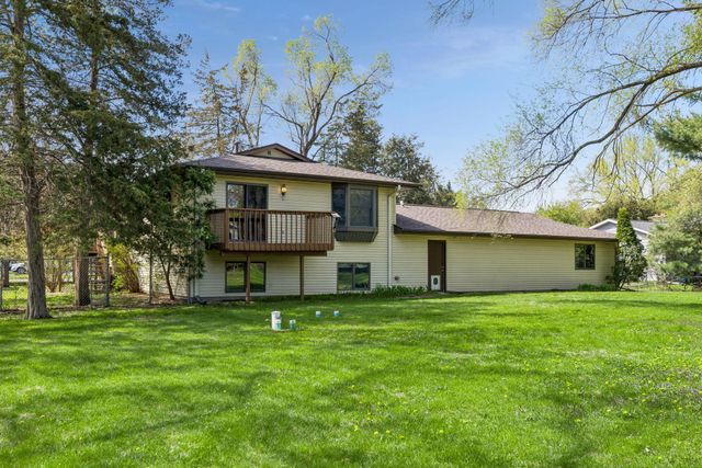 16370 Division Street, Lakeland, MN 55043