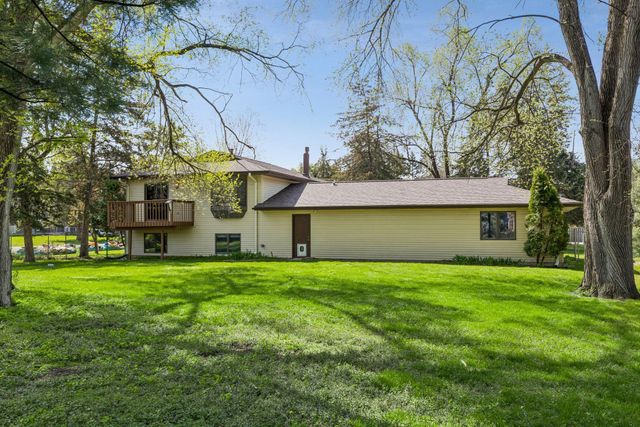 16370 Division Street, Lakeland, MN 55043