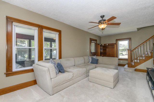 700 Chicago AVENUE, Waukesha, WI 53188