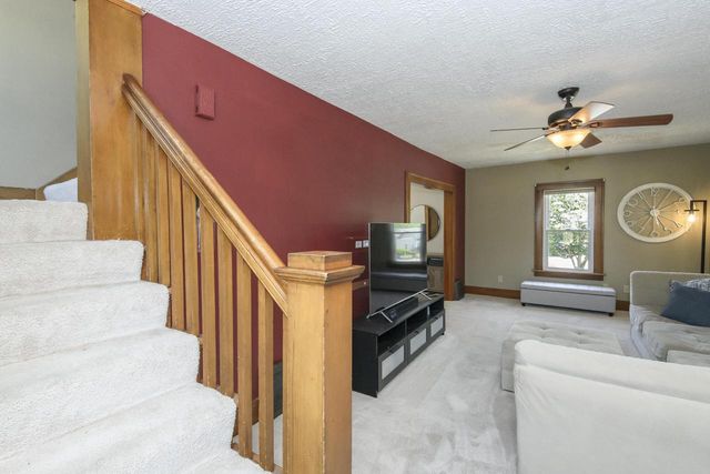 700 Chicago AVENUE, Waukesha, WI 53188
