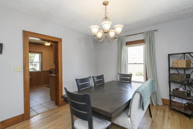 700 Chicago AVENUE, Waukesha, WI 53188