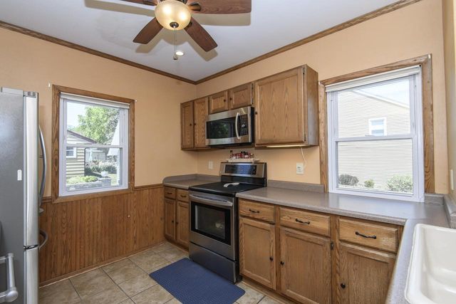 700 Chicago AVENUE, Waukesha, WI 53188