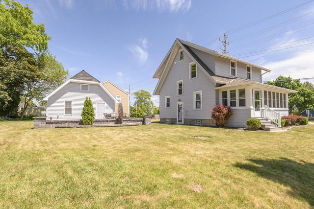 700 Chicago AVENUE, Waukesha, WI 53188