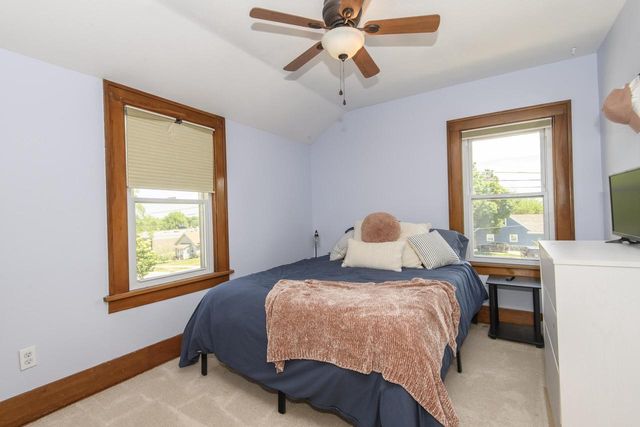 700 Chicago AVENUE, Waukesha, WI 53188