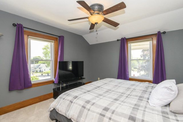 700 Chicago AVENUE, Waukesha, WI 53188