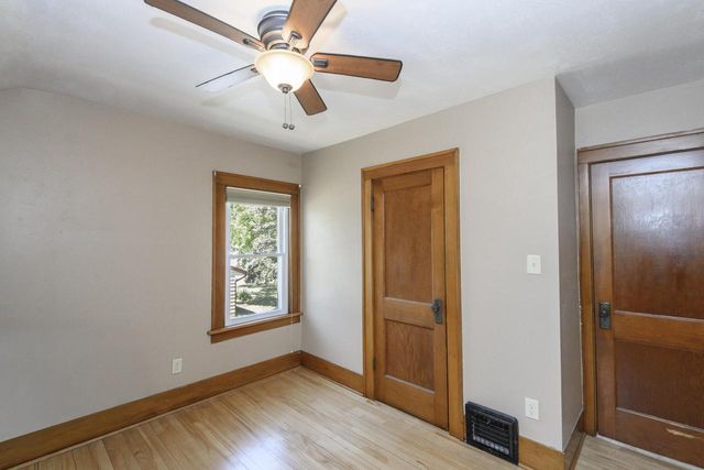 700 Chicago AVENUE, Waukesha, WI 53188