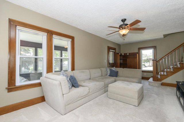 700 Chicago AVENUE, Waukesha, WI 53188