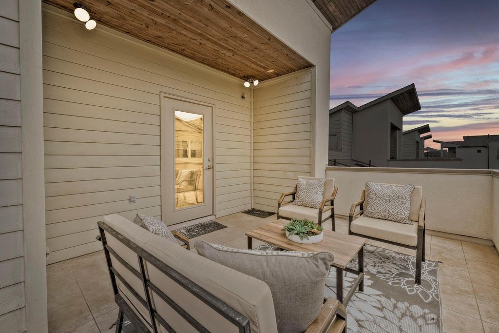 4408 Eli Street C, Houston, TX 77007