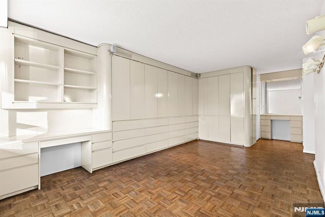 3 Horizon G-11, Fort Lee, NJ 07024