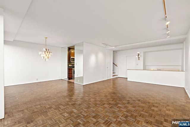 3 Horizon G-11, Fort Lee, NJ 07024