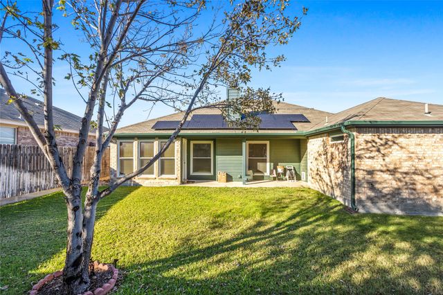 9221 Alyssa Drive, White Settlement, TX 76108