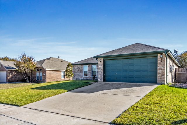 9221 Alyssa Drive, White Settlement, TX 76108