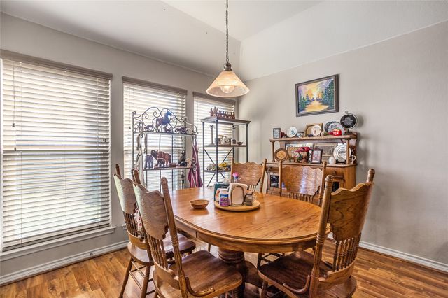 9221 Alyssa Drive, White Settlement, TX 76108