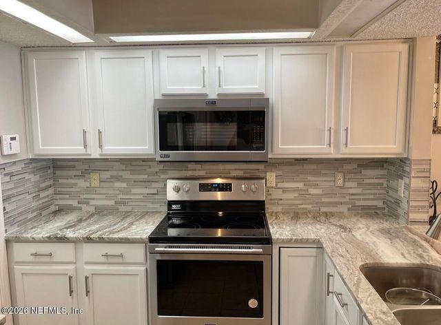 1248 BROOKWOOD BLUFF Road E, Jacksonville, FL 32225