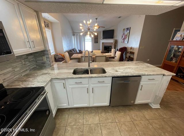1248 BROOKWOOD BLUFF Road E, Jacksonville, FL 32225