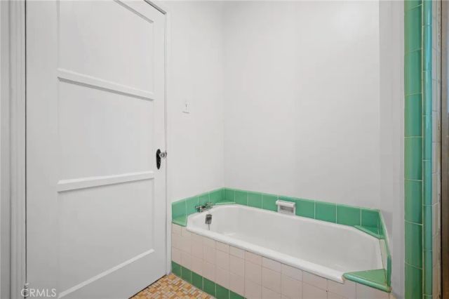 6723 Hazeltine, Van Nuys, CA 91405