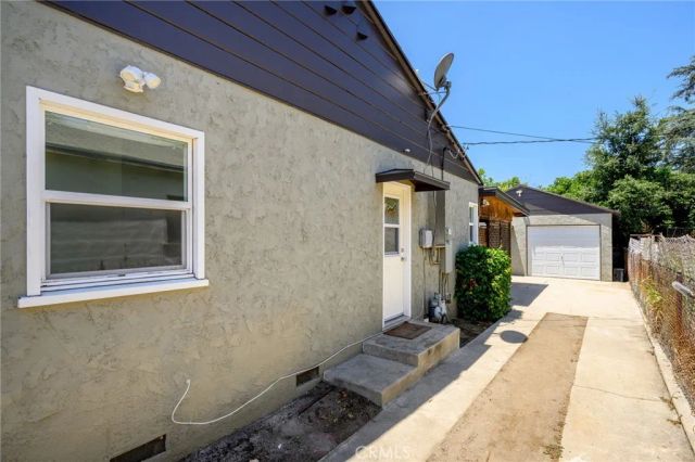 6723 Hazeltine, Van Nuys, CA 91405