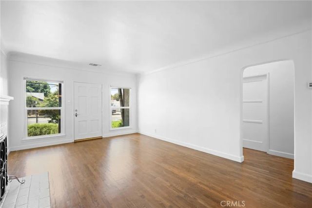 6723 Hazeltine, Van Nuys, CA 91405