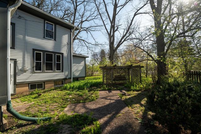 2221 Highway 83, Hartland, WI 53029