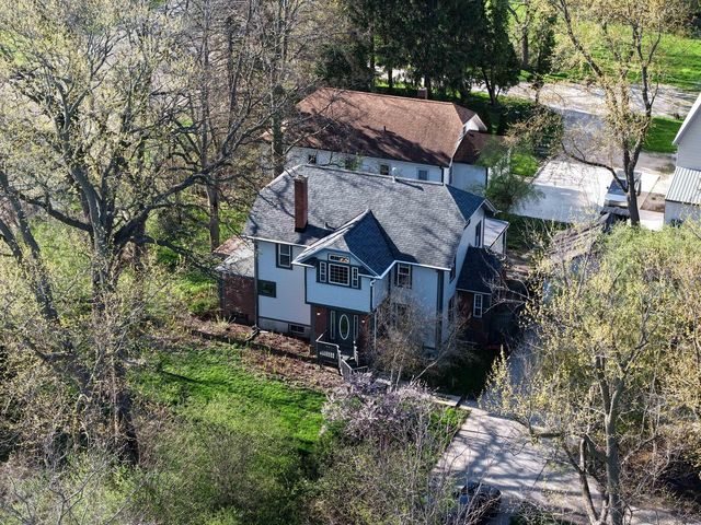 2221 Highway 83, Hartland, WI 53029