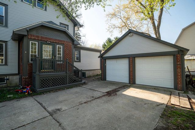 2221 Highway 83, Hartland, WI 53029