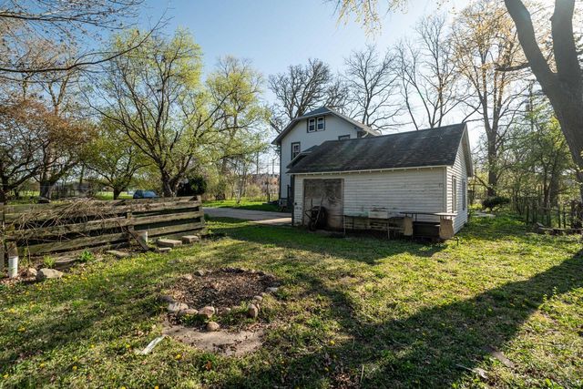 2221 Highway 83, Hartland, WI 53029