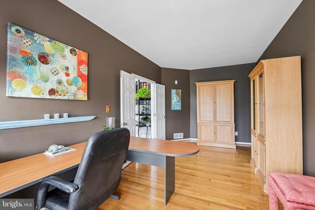 26 RAINTREE DR, Sicklerville, NJ 08081
