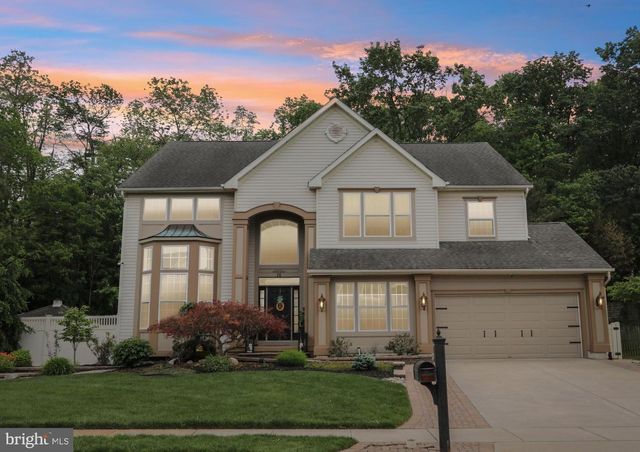 26 RAINTREE DR, Sicklerville, NJ 08081