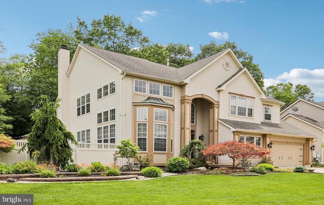 26 RAINTREE DR, Sicklerville, NJ 08081