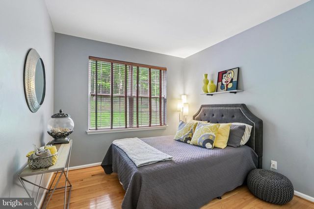 26 RAINTREE DR, Sicklerville, NJ 08081