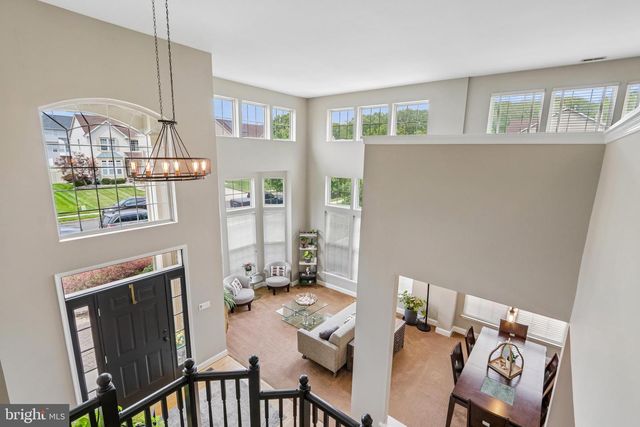 26 RAINTREE DR, Sicklerville, NJ 08081
