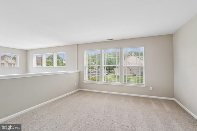26 RAINTREE DR, Sicklerville, NJ 08081