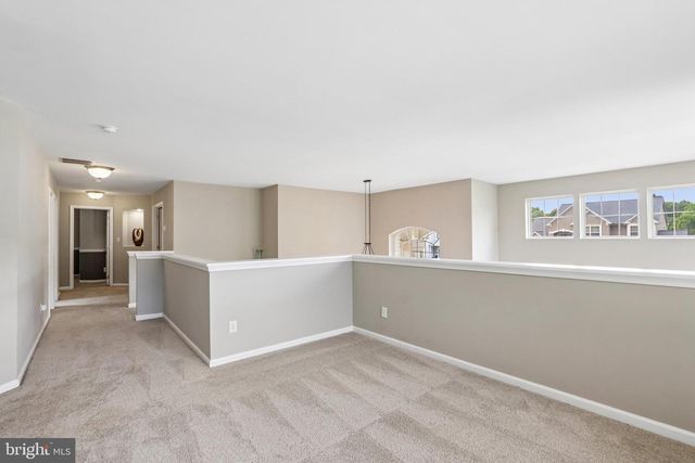 26 RAINTREE DR, Sicklerville, NJ 08081