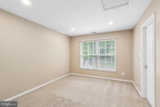 26 RAINTREE DR, Sicklerville, NJ 08081
