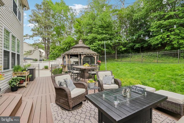 26 RAINTREE DR, Sicklerville, NJ 08081