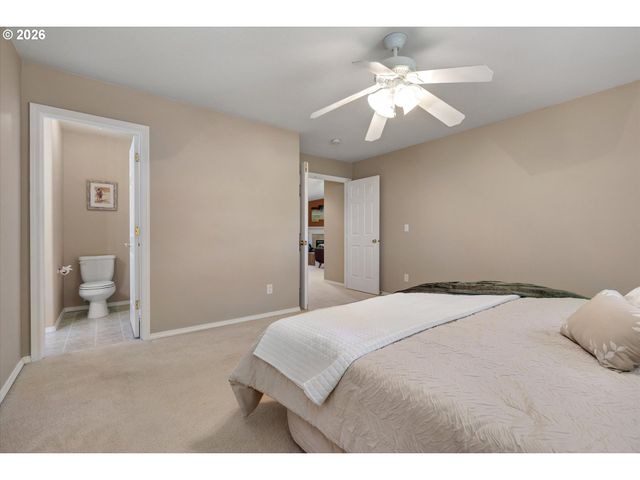 15057 SPYGLASS Ln, Oregon City, OR 97045