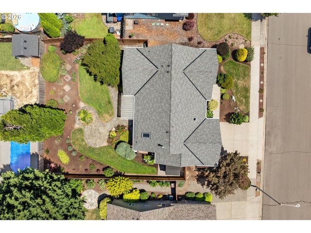 15057 SPYGLASS Ln, Oregon City, OR 97045