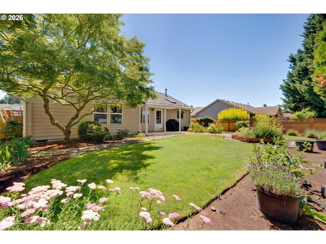 15057 SPYGLASS Ln, Oregon City, OR 97045