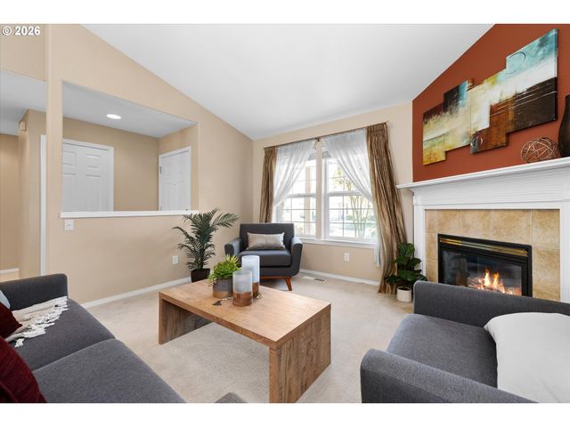 15057 SPYGLASS Ln, Oregon City, OR 97045