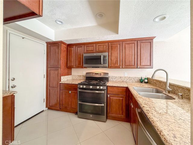 7671 Barrington Court, Rancho Cucamonga, CA 91730