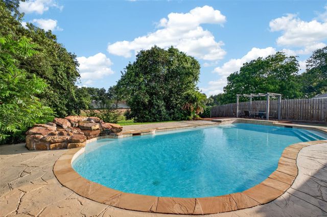 3931 Pleasant Valley Drive, Missouri City, TX 77459