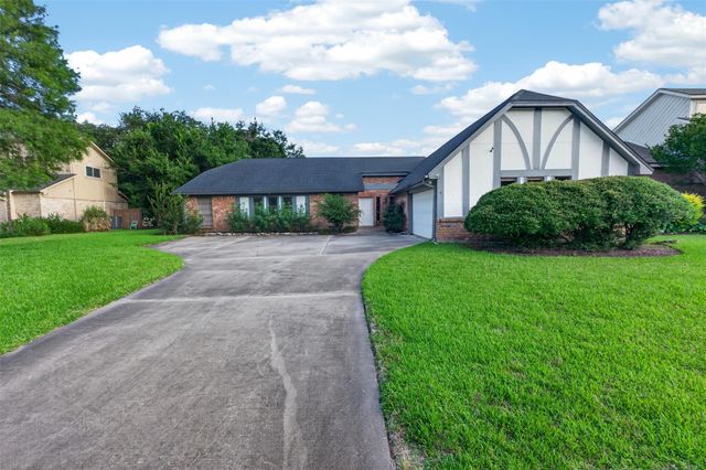3931 Pleasant Valley Drive, Missouri City, TX 77459