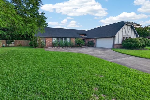 3931 Pleasant Valley Drive, Missouri City, TX 77459