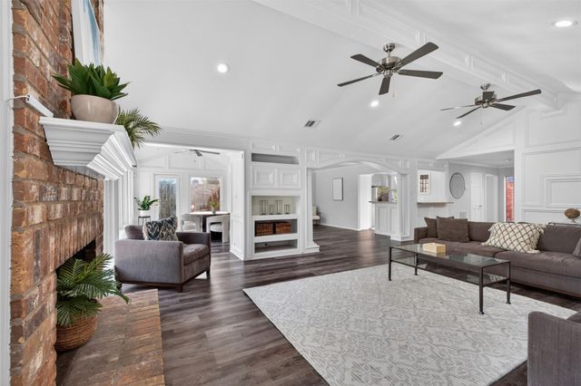 3931 Pleasant Valley Drive, Missouri City, TX 77459
