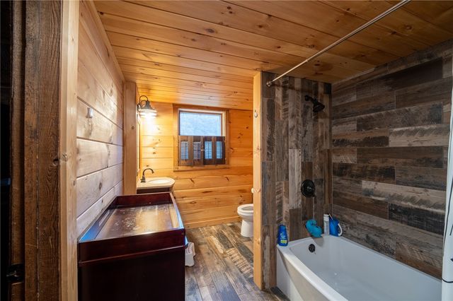 266 Alpine Heights Rd, Saltlick Twp, PA 15622