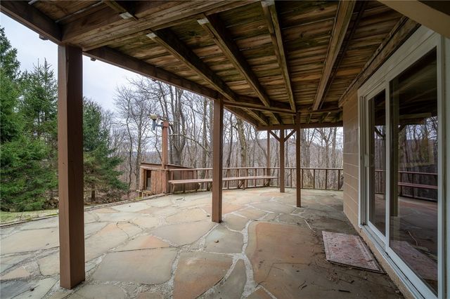 266 Alpine Heights Rd, Saltlick Twp, PA 15622